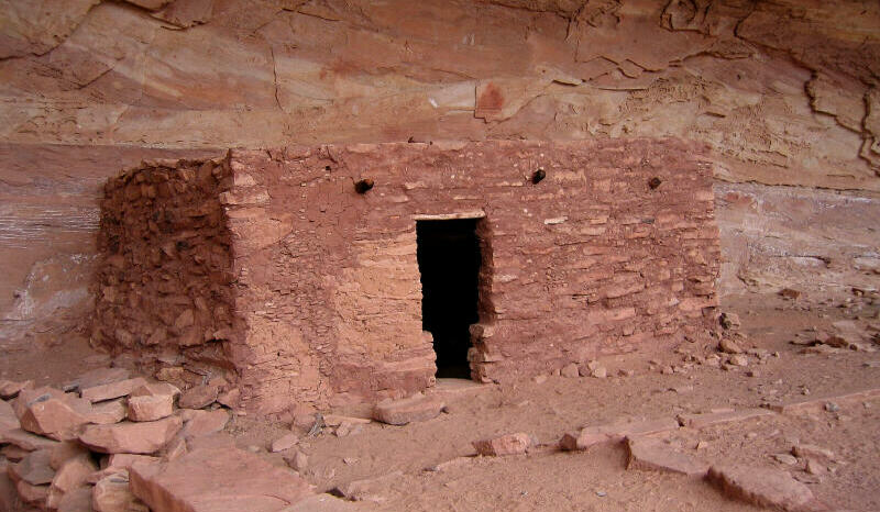 Anasazi Ruin in Bullet Canyon