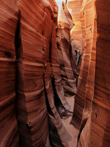 Tunnel slot escalante