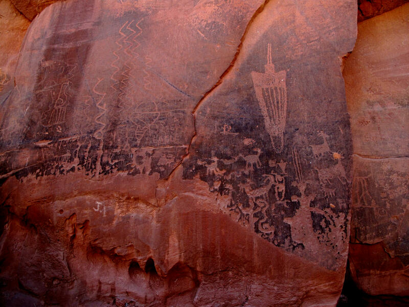 Moonflower Canyon Petroglyphs
